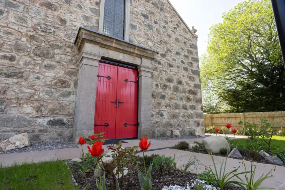 alisonwhitephotography_Reynolds_Church_061-scaled.webp